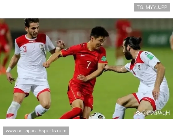 国足战术演练细节曝光引热议，国足阵容战术