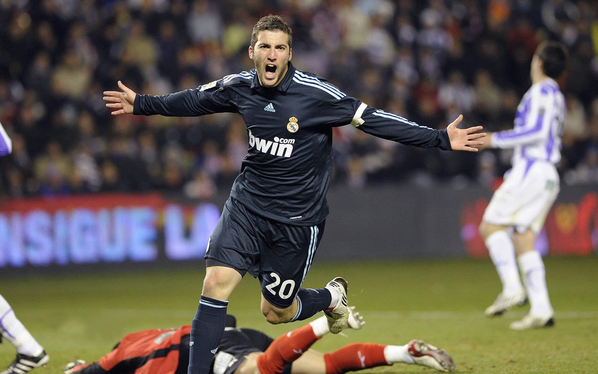 Jiuyou-国足备战训练日程合理安排，国足最新训练视频